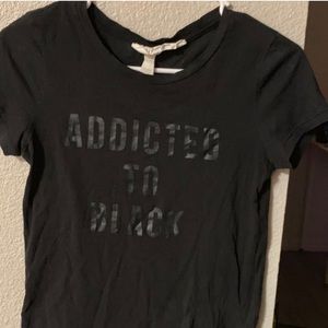 “addicted to black” fun tee